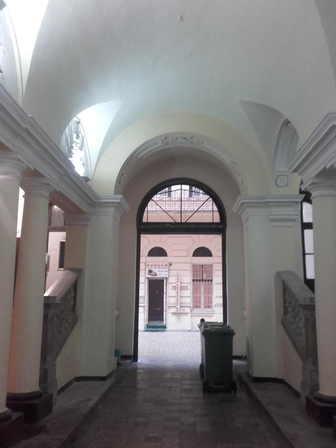 בודפשט Black Dog Hostel מראה חיצוני תמונה